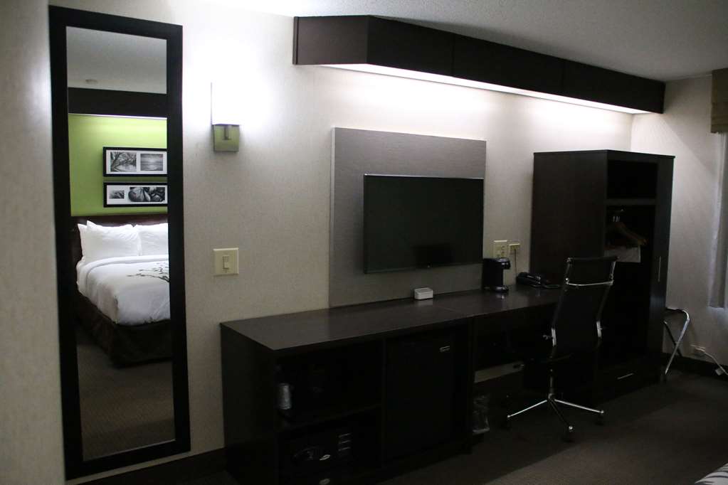 Sleep Inn near Great Lakes Naval Base - photo 21
