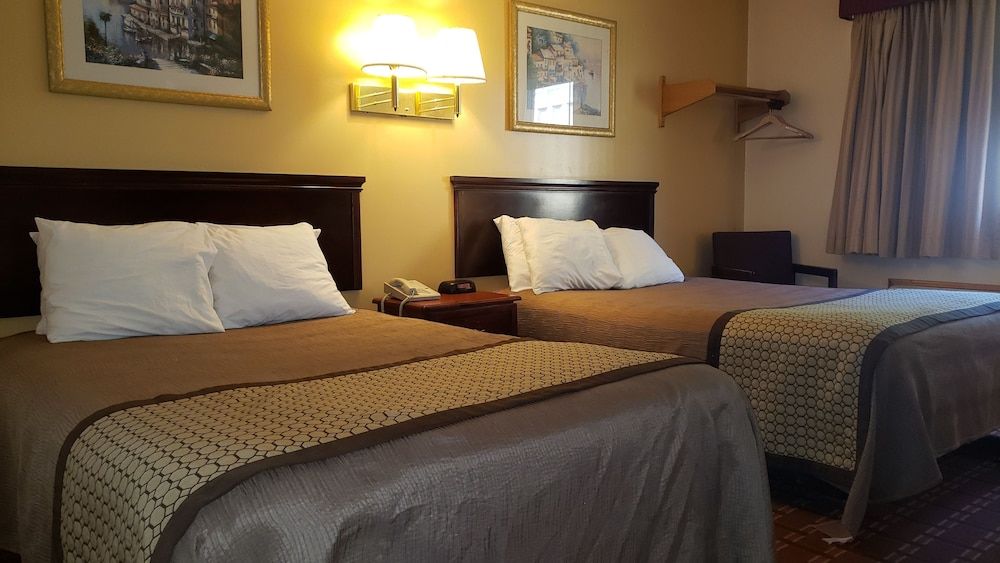 Mountaineer Inn - photo 10