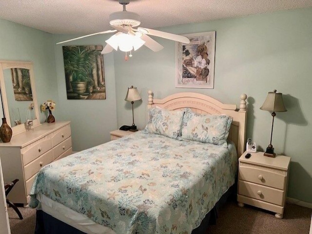 Royal Garden Resort 403 1 Bedroom Condo by RedAwning - photo 4