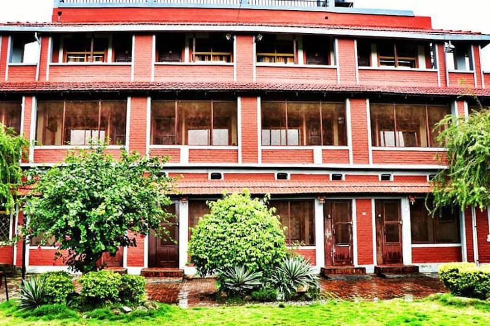 Lake Twenty Thousand Farm and Retreat in Bharatpur, Nepal