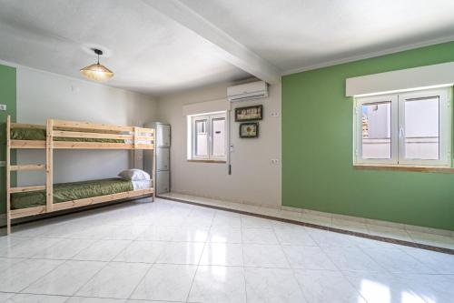 Sandy Bottoms Hostel - last minute hotel in Albufeira
