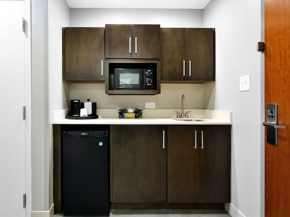 Hampton Inn Santee I 95 - photo 26