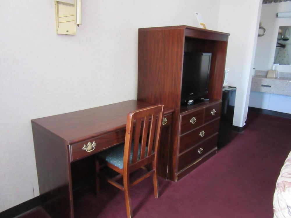 Rodeway Inn Augusta West Fort Gordon - photo 24