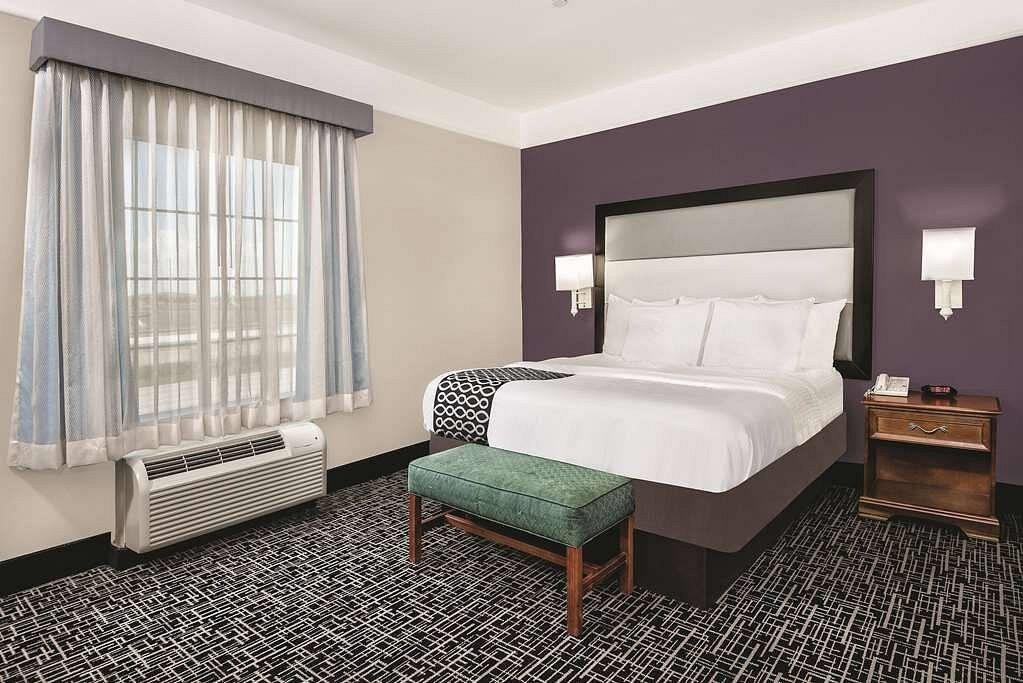 Quality Inn and Suites - photo 7