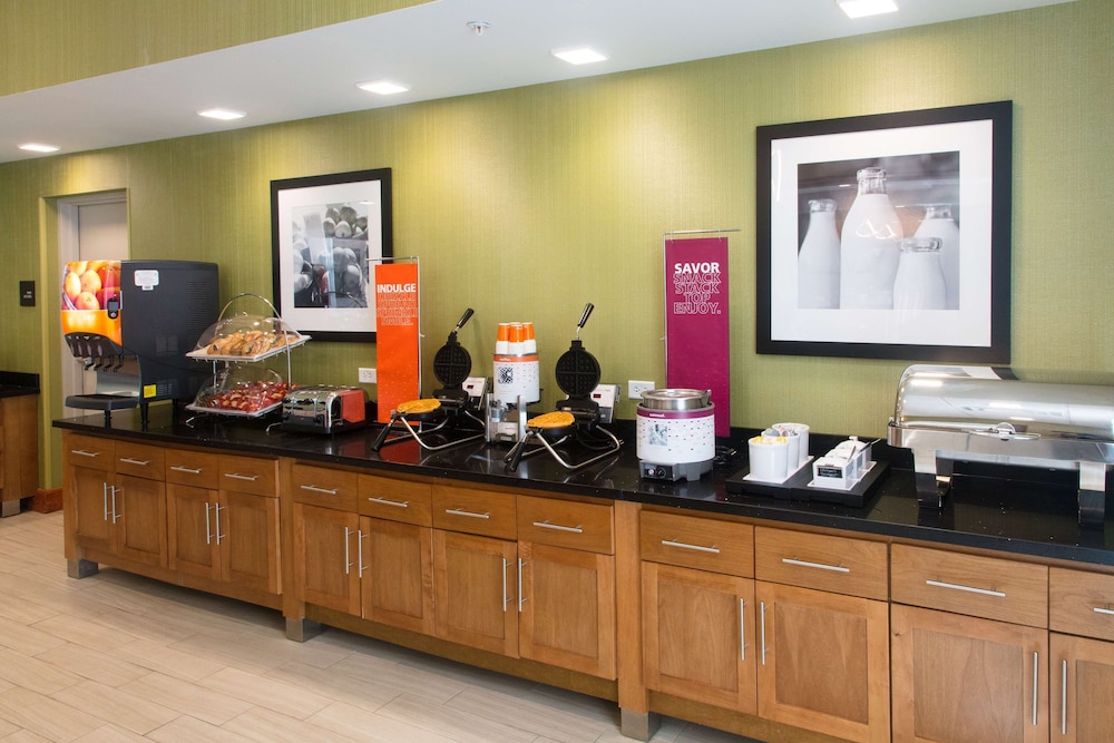 Hampton Inn Palatka - photo 35