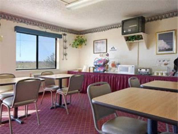 Super 8 by Wyndham Carlsbad - photo 13