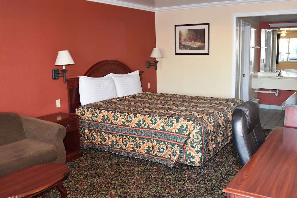 Dynasty Suites Santa Fe Springs — Santa Fe Springs