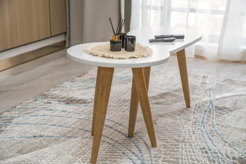 Stylish and Spacious 1Bedroom Apartment with King Bed in Prime Location