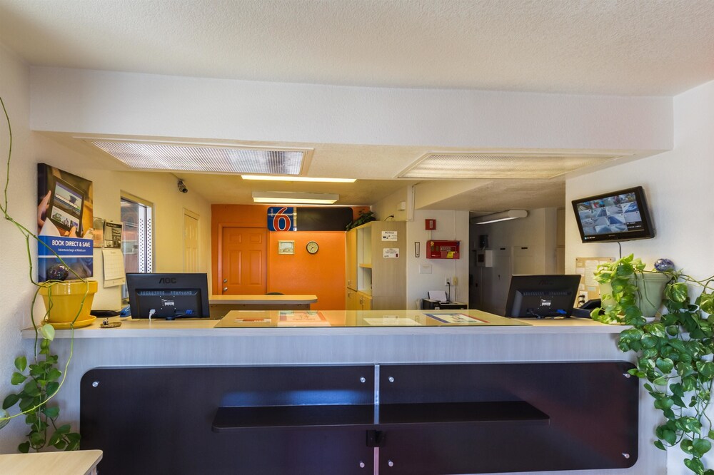 Motel 6 Deming - photo 6