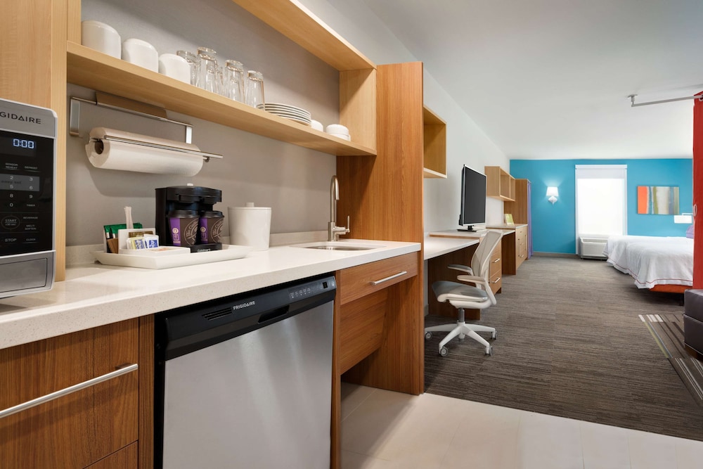 Home2 Suites by Hilton Roanoke VA - photo 9