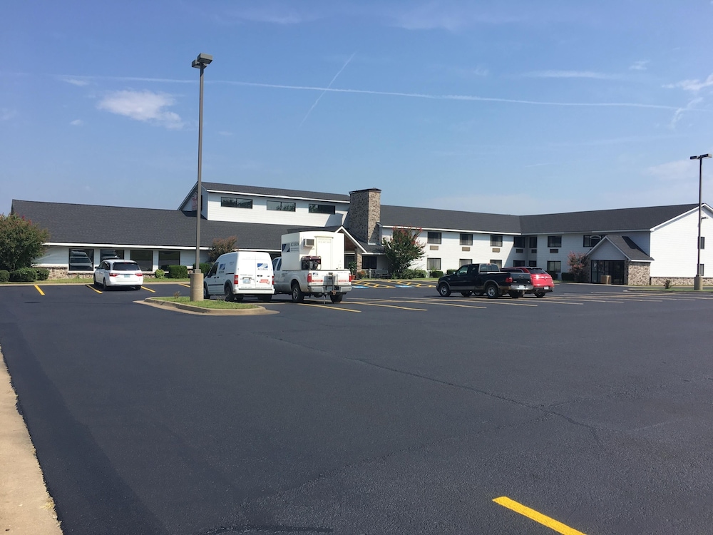 Regency Inn And Suites - last minute hotel in Stilwell