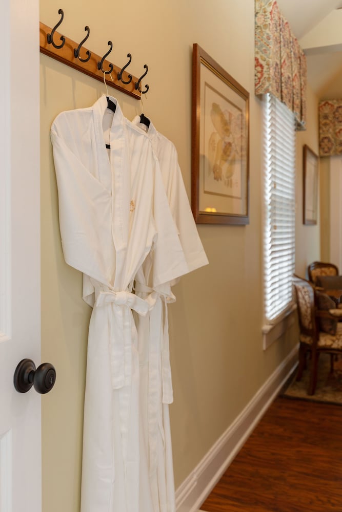 The Kenwood Inn - photo 57