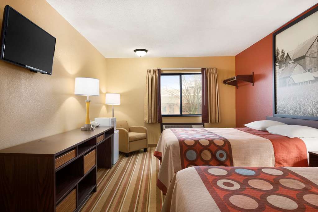 Super 8 by Wyndham Rantoul - photo 9