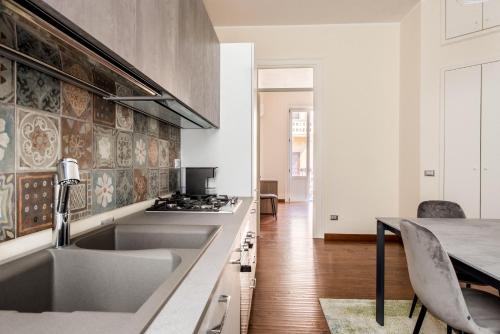 Anna's Luxury Apartment — 5-Star Luxury Hotel in Palermo, Italy