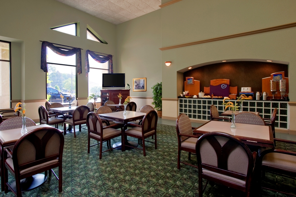 Americas Best Value Inn Tunica Resort - photo 20