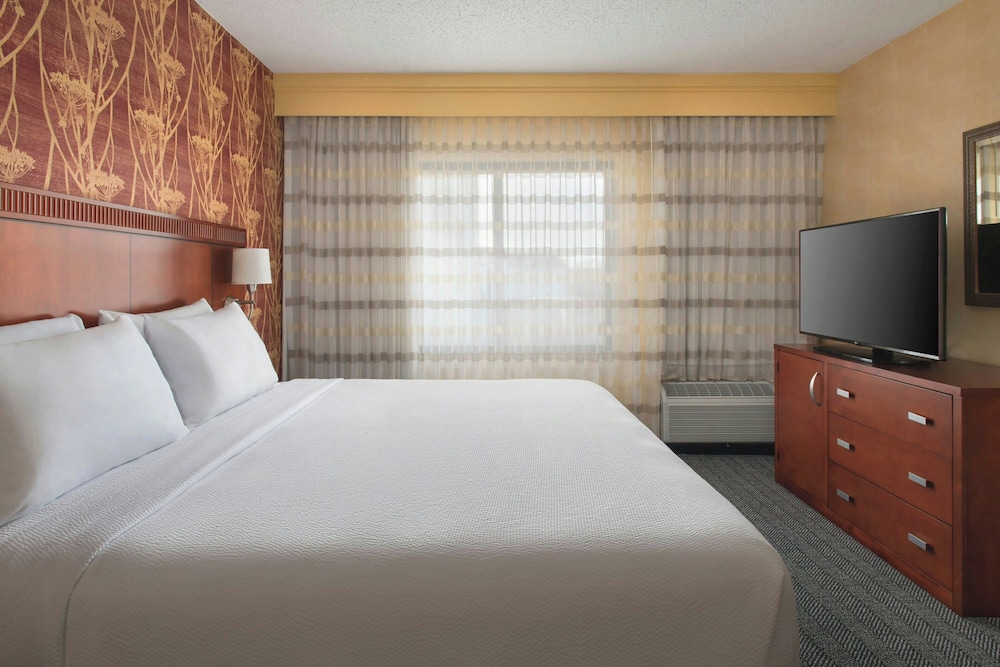 Courtyard by Marriott Mt. Laurel - photo 7