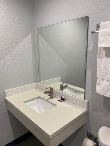 Motel 66 Los Angeles - photo 3