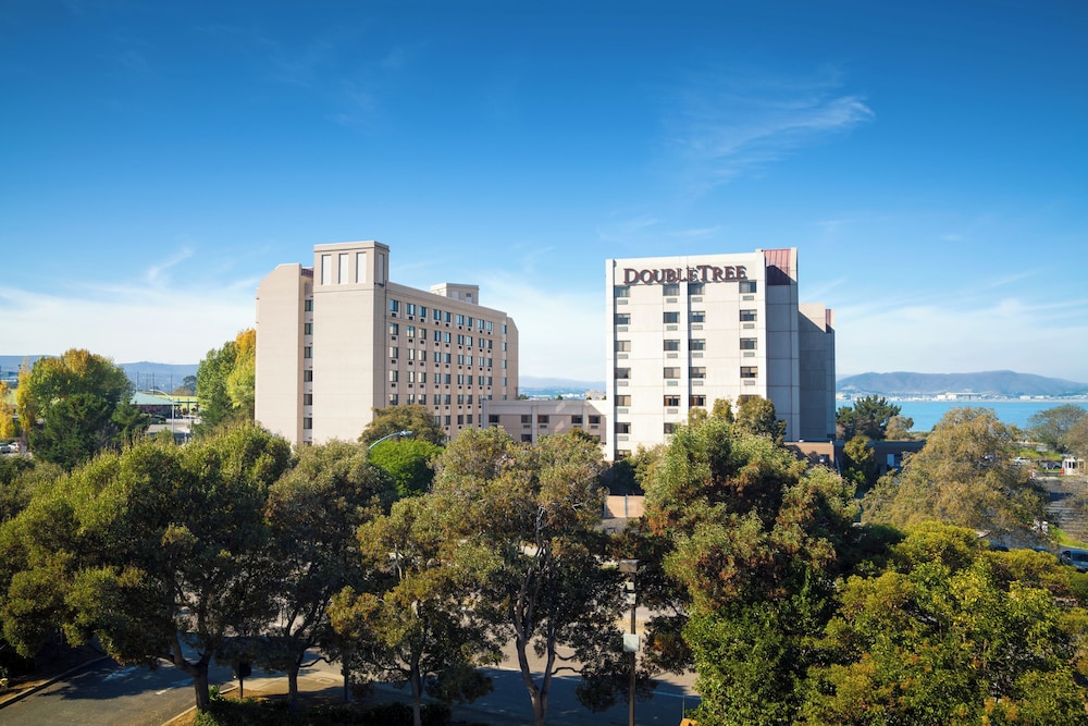 DoubleTree by Hilton San Francisco Airport - photo 2