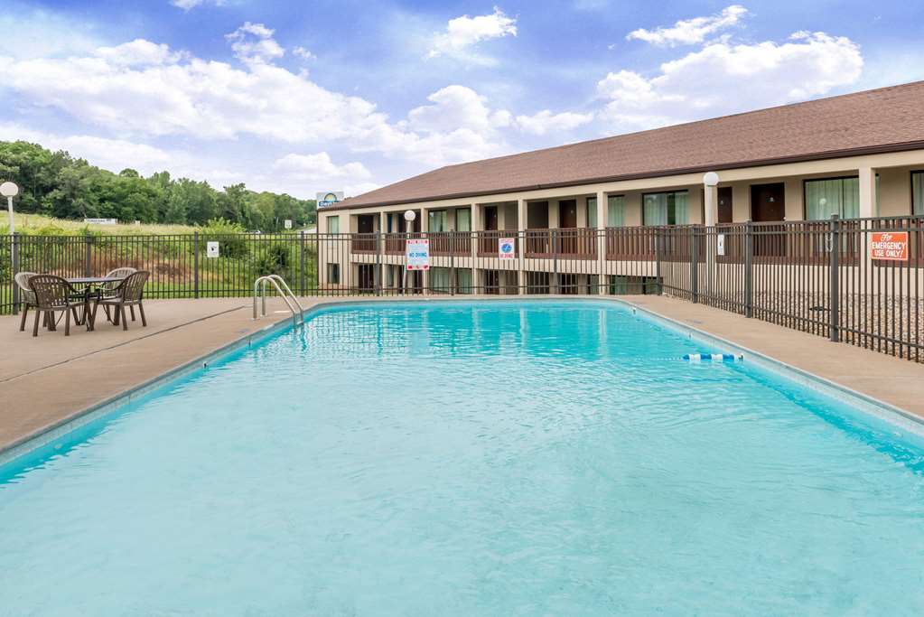 Days Inn by Wyndham Hannibal - photo 6
