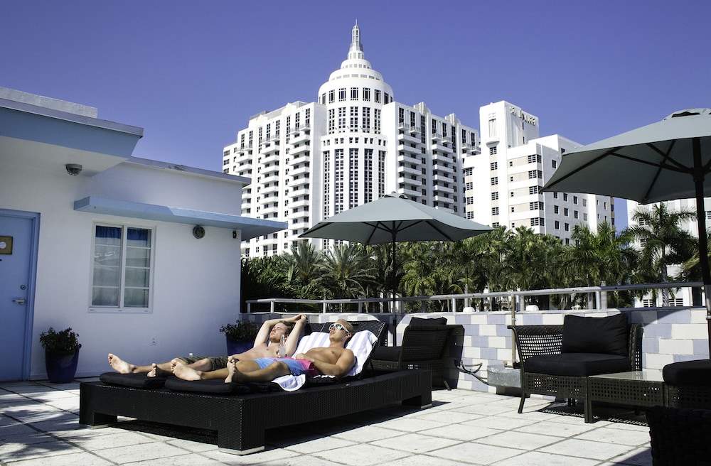 Aqua Hotel & Suites - photo 11