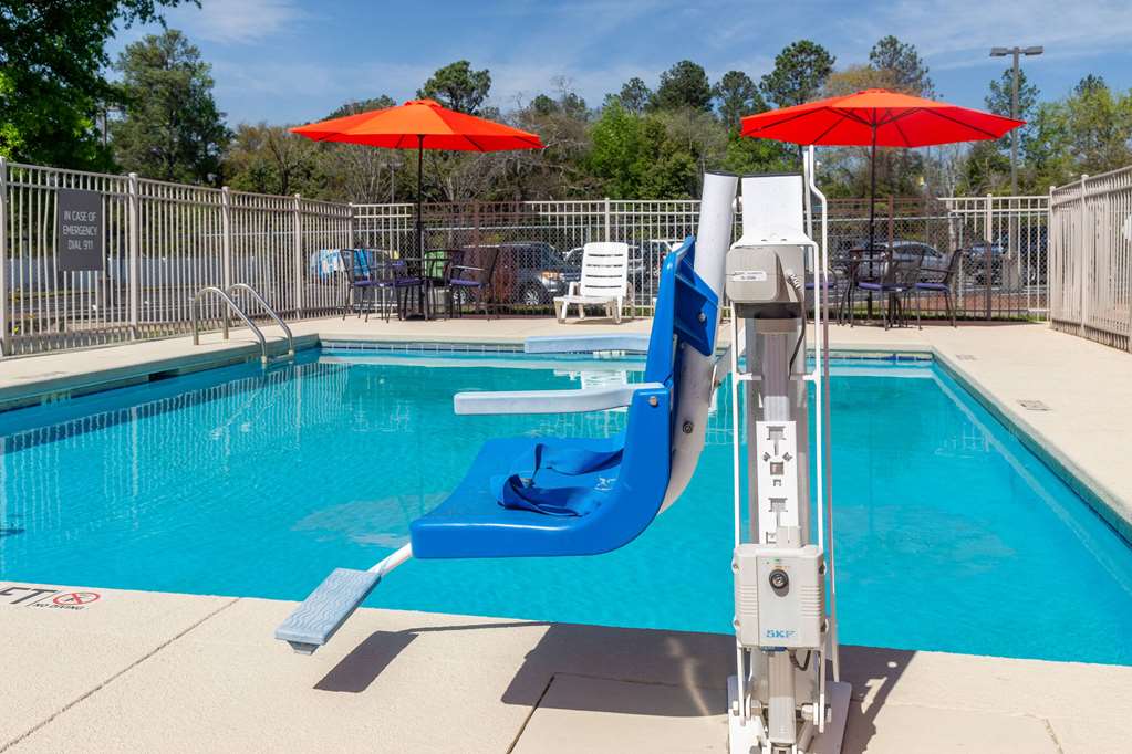 La Quinta Inn & Suites by Wyndham Augusta Near Fort Gordon - photo 7