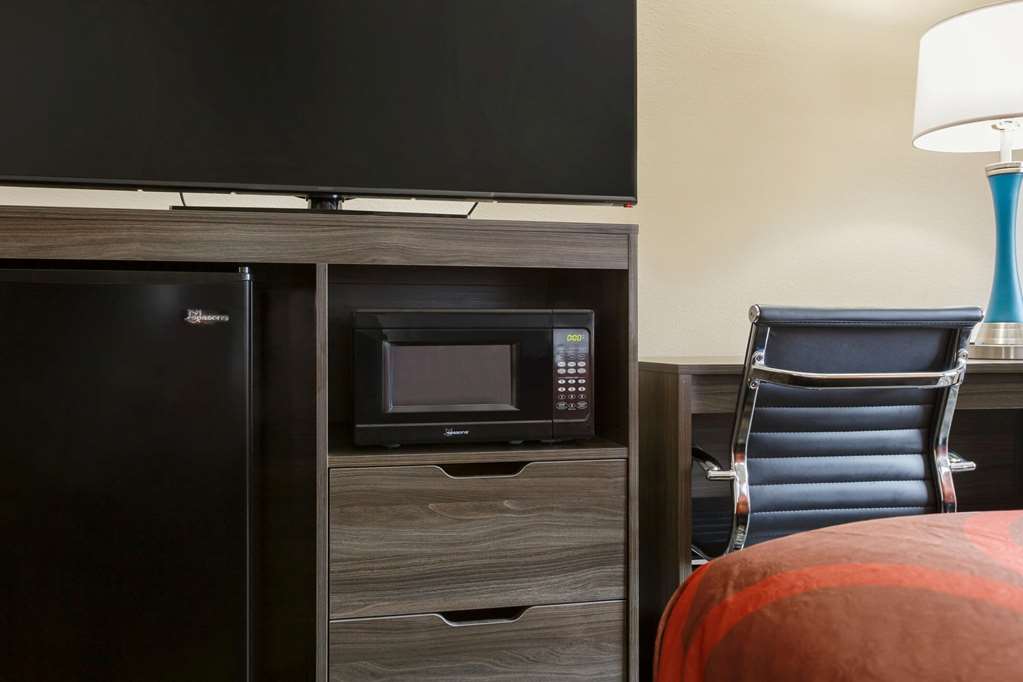 Super 8 by Wyndham San Antonio Airport North - photo 14