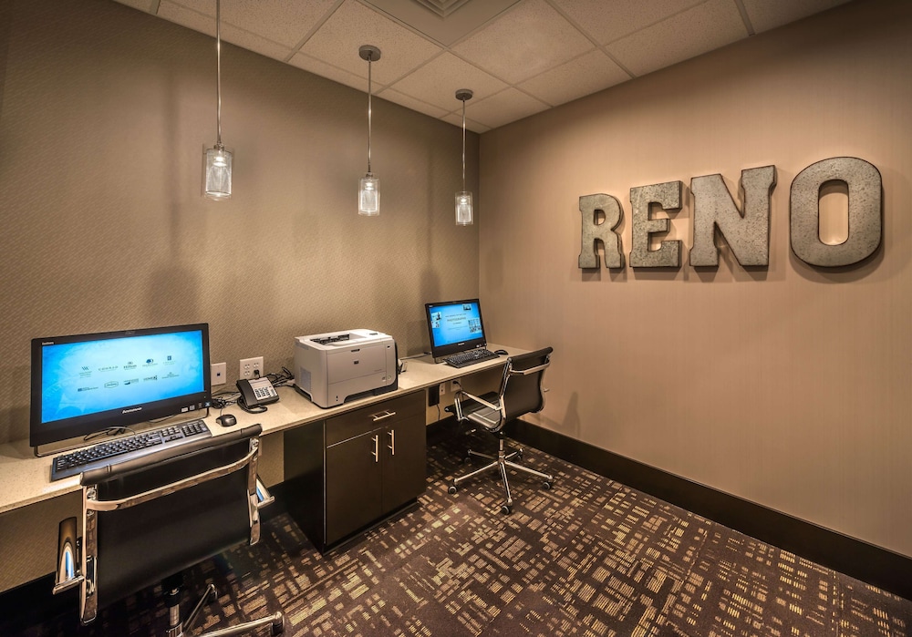 Hampton Inn & Suites Reno West - photo 18