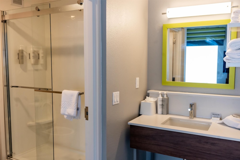 Hampton Inn & Suites Leesburg - photo 23