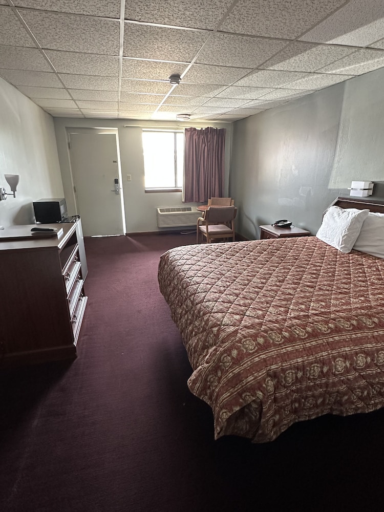 Budget Inn Gadsden - photo 2