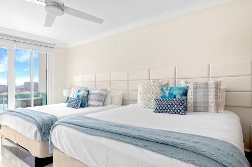 Ocean Breeze Studios With Lagoon View — 4-Star Luxury Hotel in San Juan, Puerto Rico
