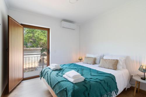 Casa das Domingas — 4-Star Luxury Hotel in Seia, Portugal