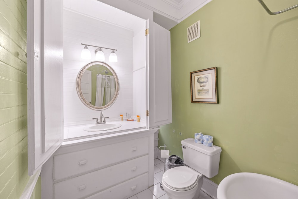 Coombs Inn and Suites - photo 32