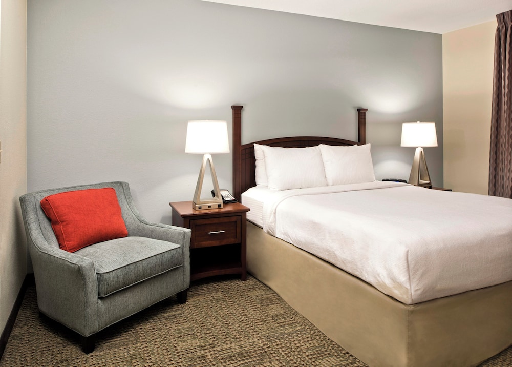 Staybridge Suites Charlotte Ballantyne by IHG - photo 25