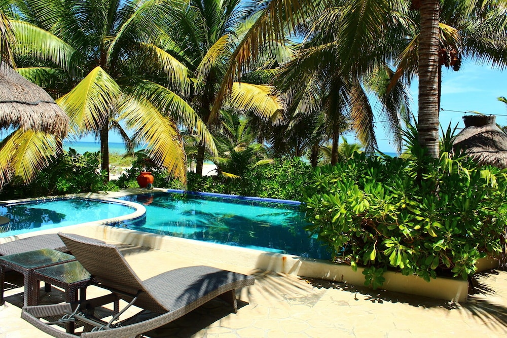 Tulix Cay Luxury Ocean Front Villa — 4-Star Luxury Hotel in Chicxulub Pueblo, Mexico