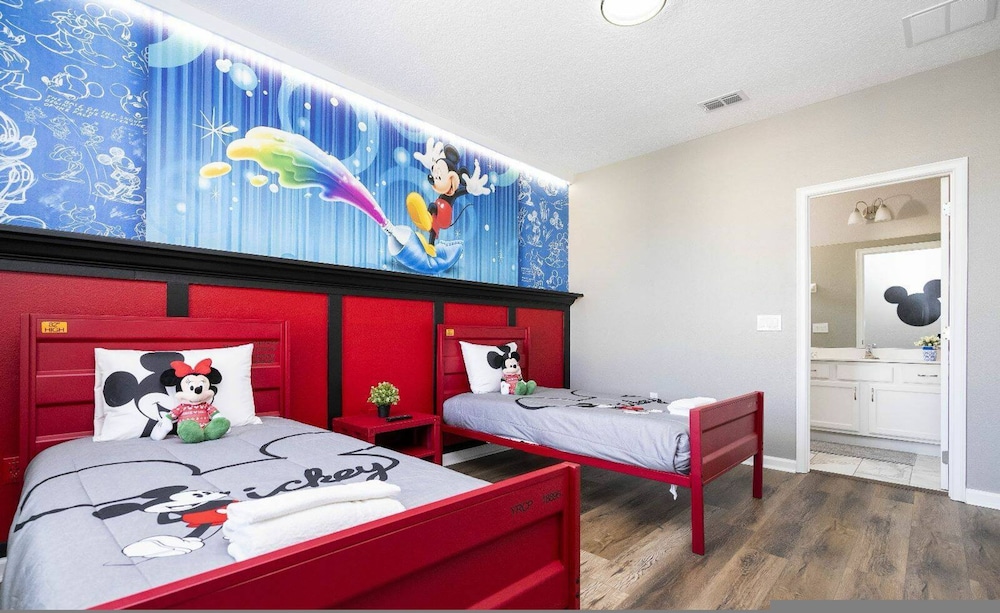 Solterra 12bd 11 5bat Sleeps24 Disney Pool Spa - photo 53