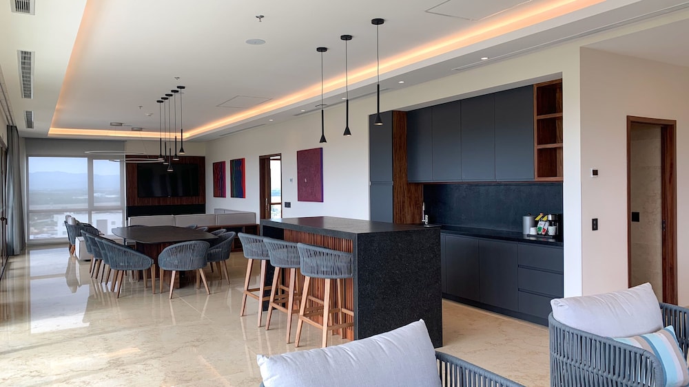 Holiday Inn & Suites Puerto Vallarta Marina & Golf by IHG