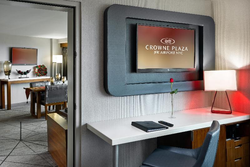 Crowne Plaza JFK Airport New York City - photo 16