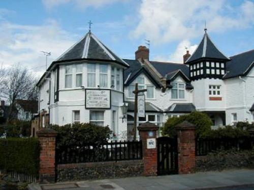 Sutherland House — 5-Star Luxury Hotel in Deal, United Kingdom