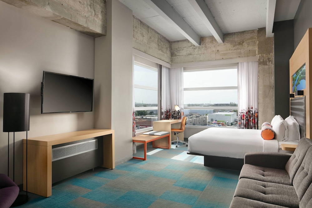 Aloft Miami Airport - photo 8