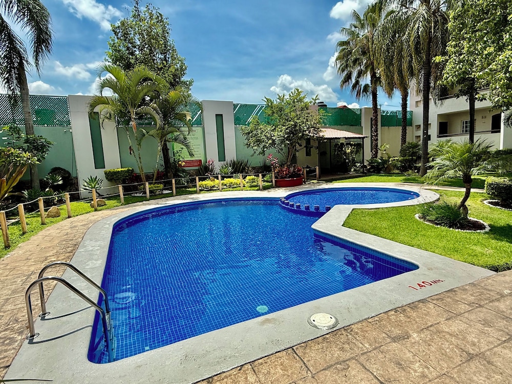 Áurea Hotel & Suites
