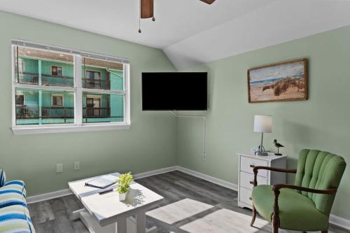 Sand Dollar Suites. Suite 6. A short stroll from our sandy shores — 4-Star Luxury Hotel in Carolina Beach, United States