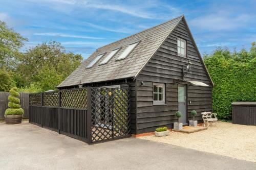 Timber Lodge — 4-Star Luxury Hotel in Witney, United Kingdom