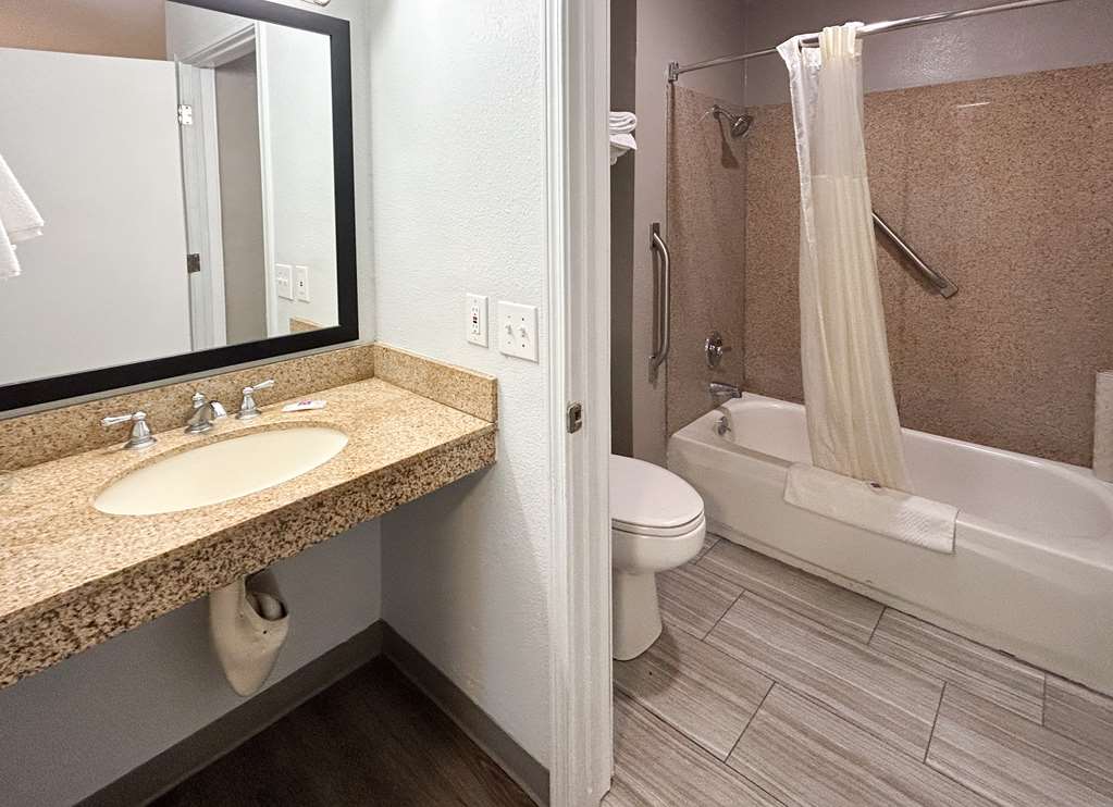 Studio6 Suites Vancouver WA Waterfront - photo 16