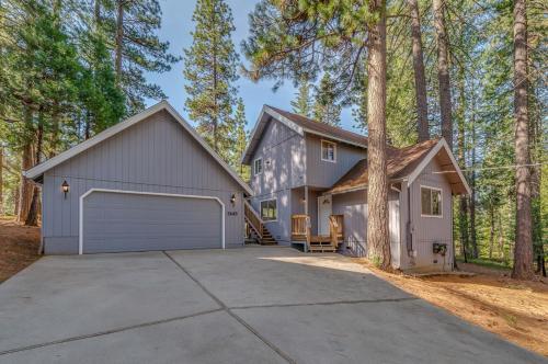 Ravenhill in Arnold, United States