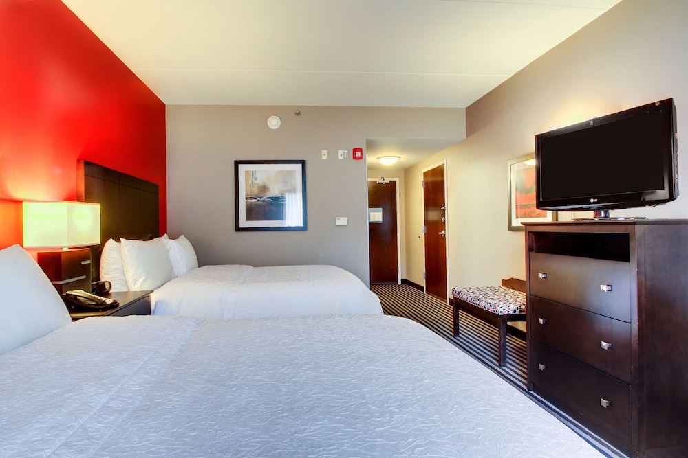 Hampton Inn Birmingham Leeds - photo 8