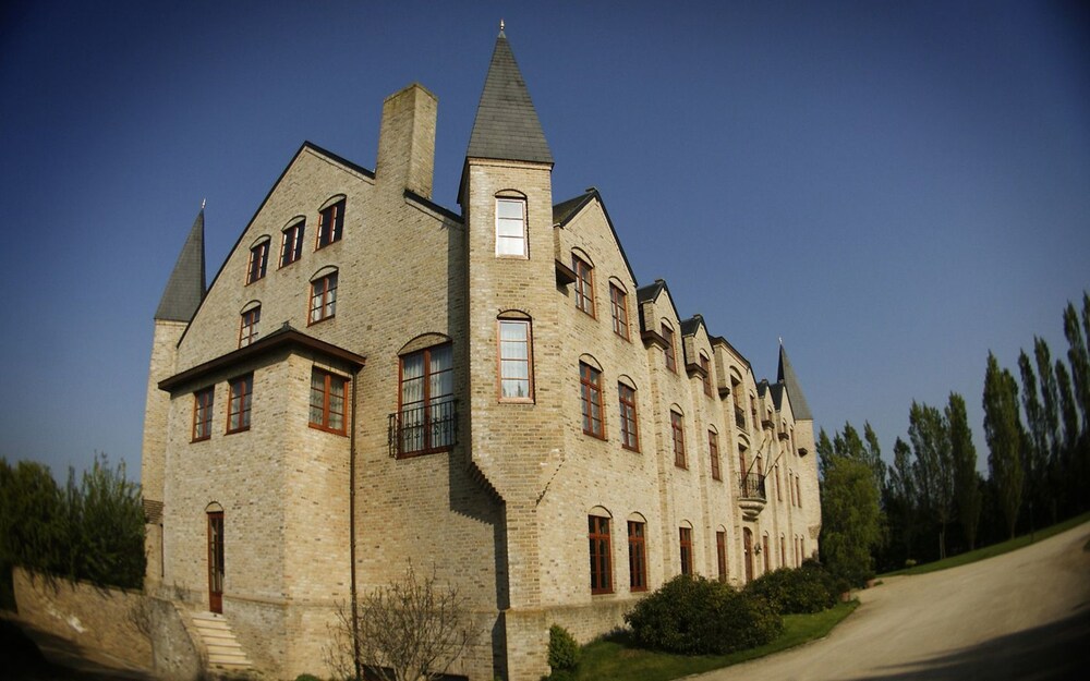 Hotel Hinterland - carbon neutral hotel in Alveringem