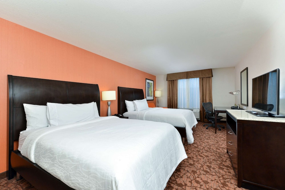 Hilton Garden Inn Cincinnati West Chester - photo 6