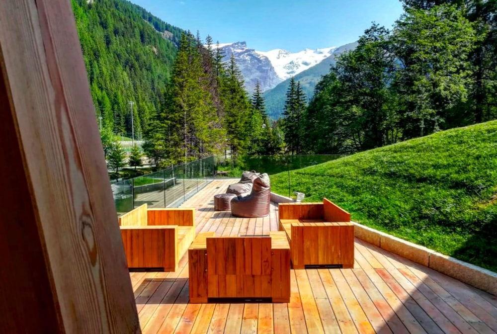 Au Charmant Petit Lac Ecohotel Parc & Spa — Ayas — photo 4