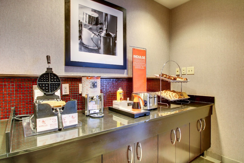 Hampton Inn Birmingham Leeds - photo 50