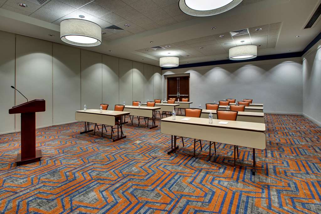 Drury Inn & Suites Iowa City Coralville - photo 59